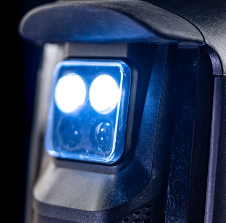 monokoleso-inmotion-v12-64-e1620829113269